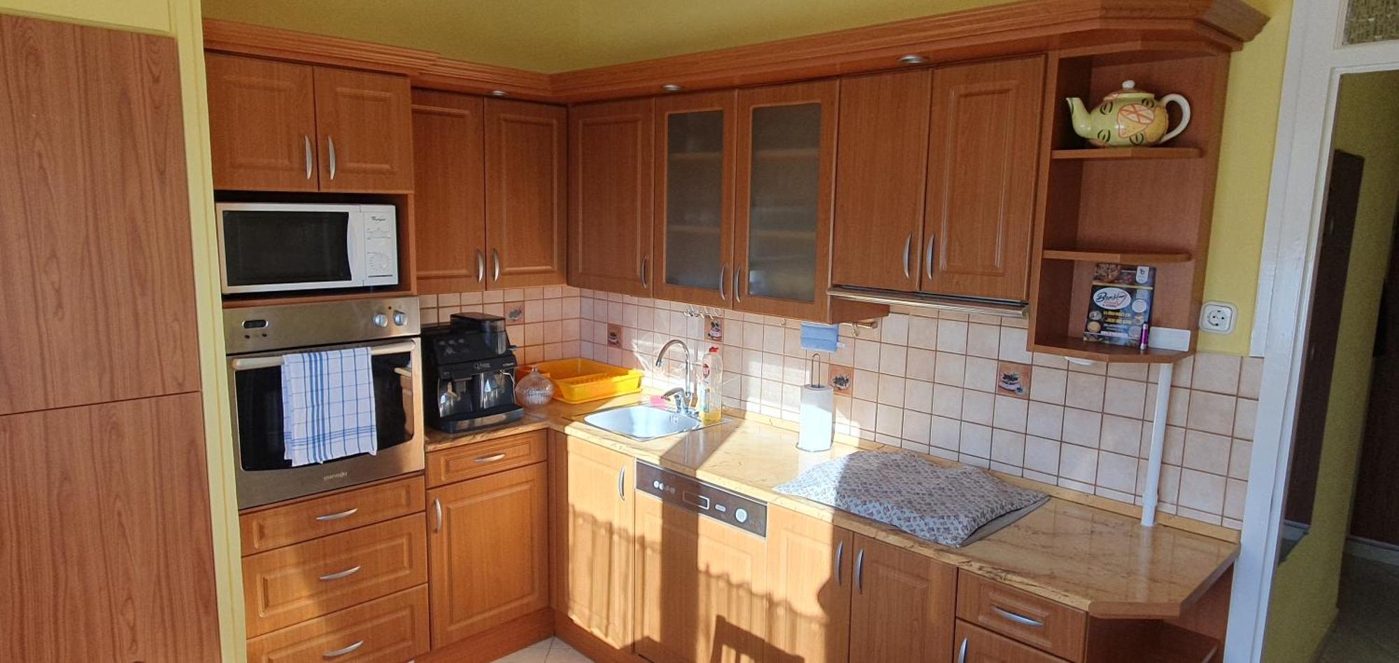 Hegyalja Apartman Залаэгерсег Экстерьер фото